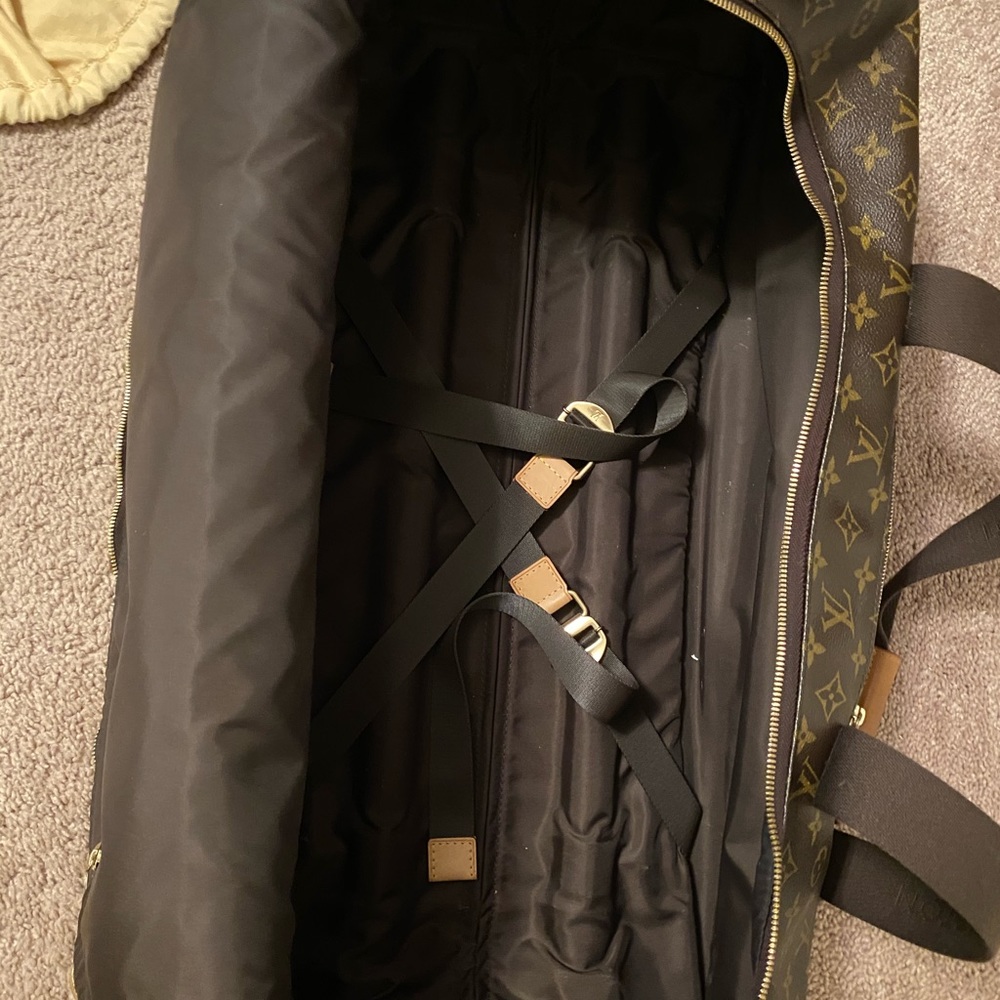 Louis Vuitton Horizon Roller Luggage - Picture 5 of 8